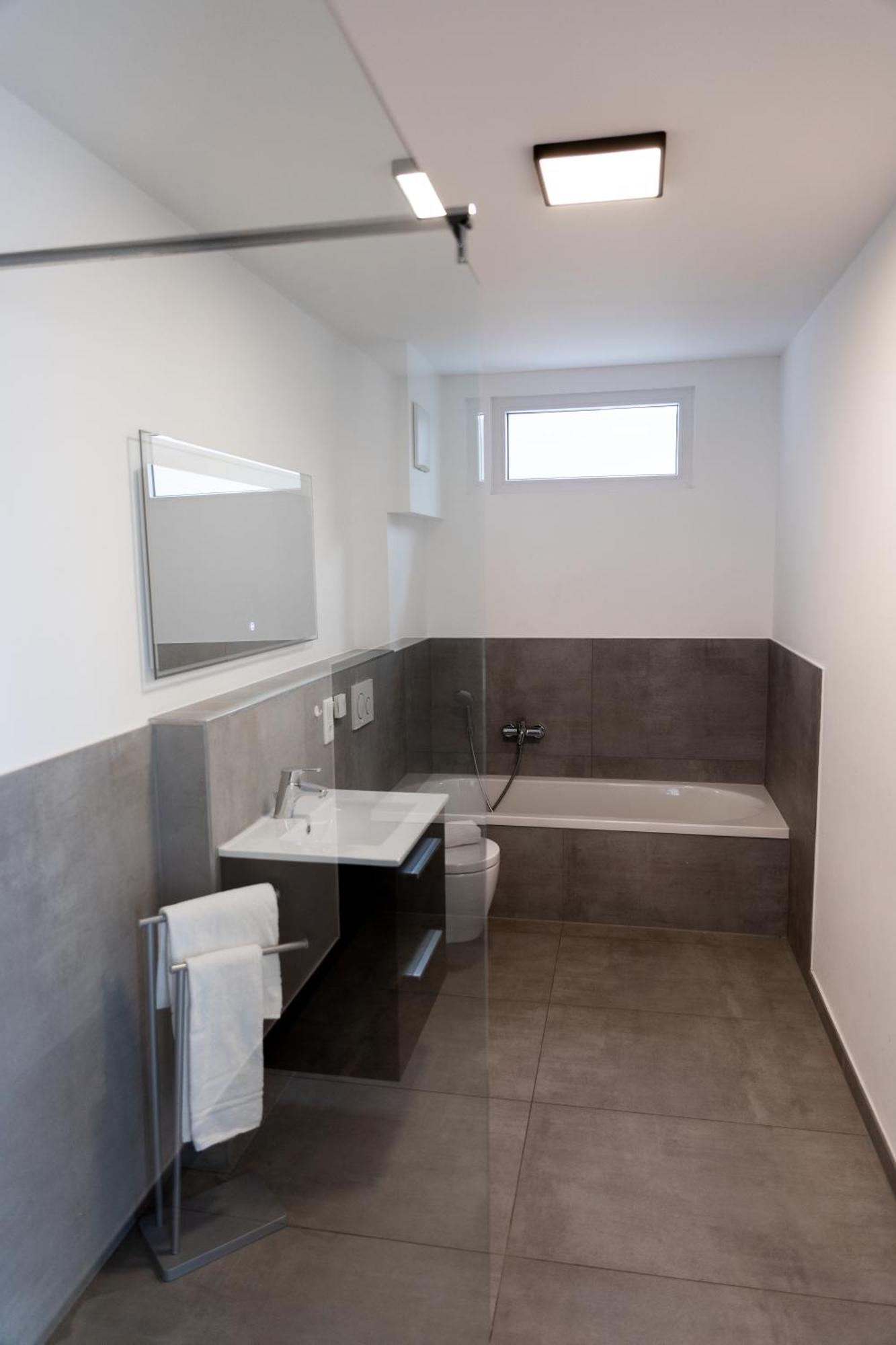 Apartment B-chill House